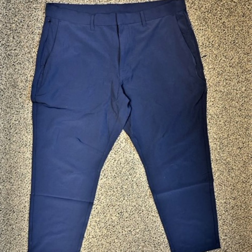 NEW! FABLETICS MEN THE ONLY PANT DEEP NAVY SIZE 40X30 MODERN CLASSIC FIT